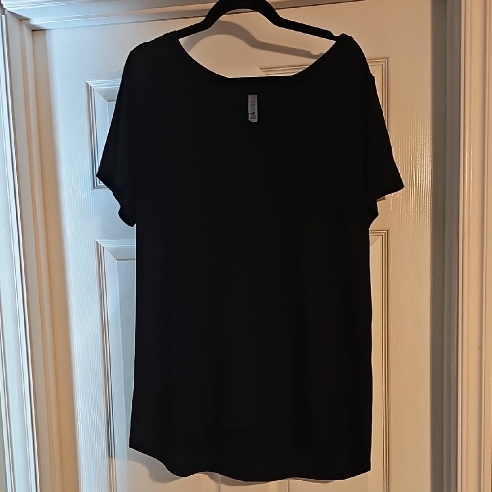 📢5 For $20 LuLaRoe Classic Black Short Sleeve Tee